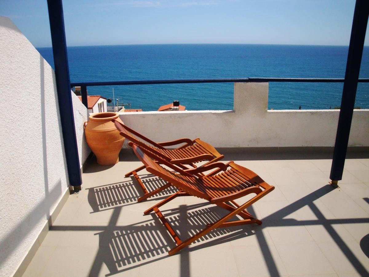 Big Blue Apartments Μύρτος Εξωτερικό φωτογραφία